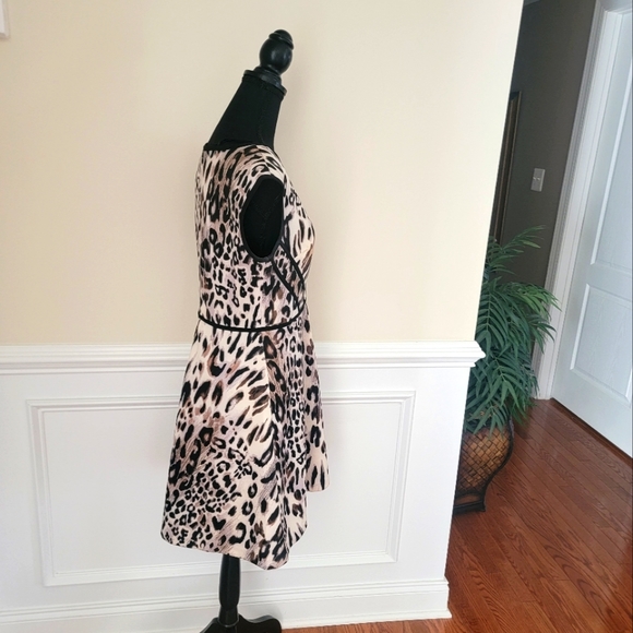 Studio One Dress - Picture 5 of 8